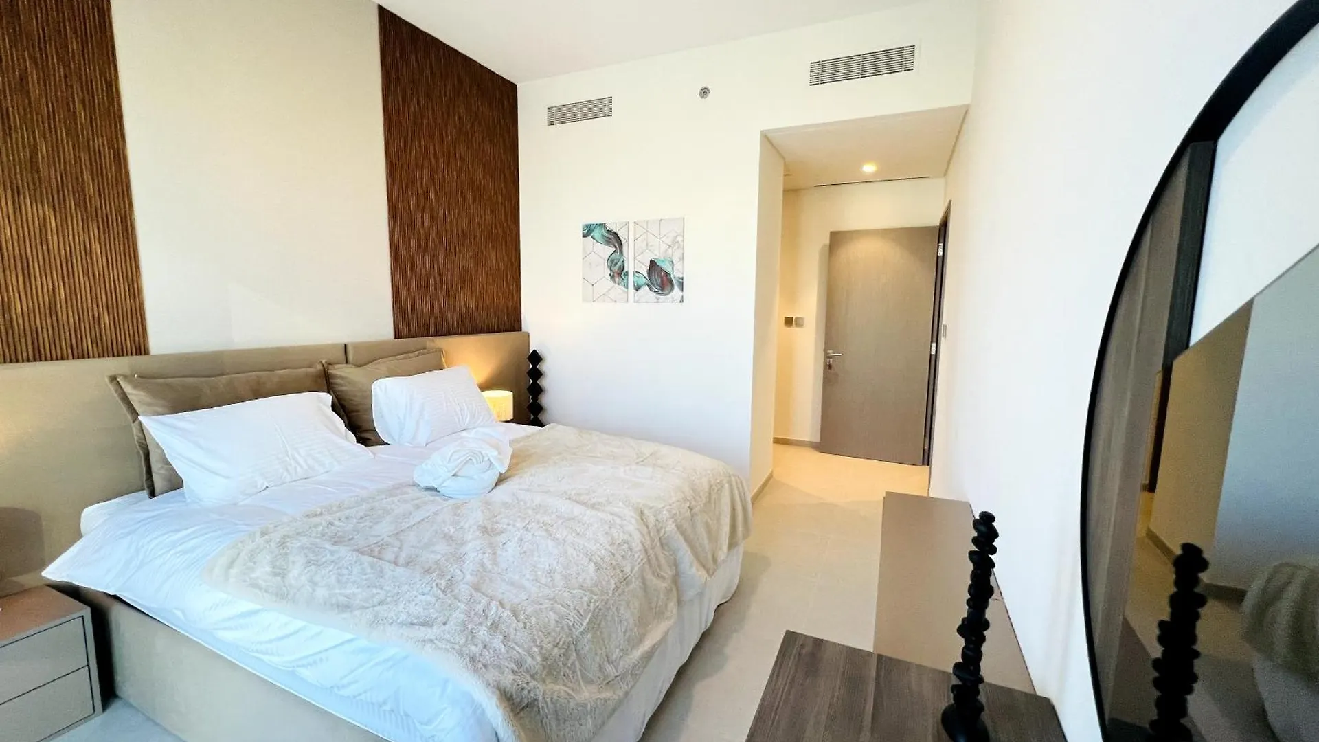 Cozy 2Br Apartment Burj Khalifa & Fountain Views Dubai
