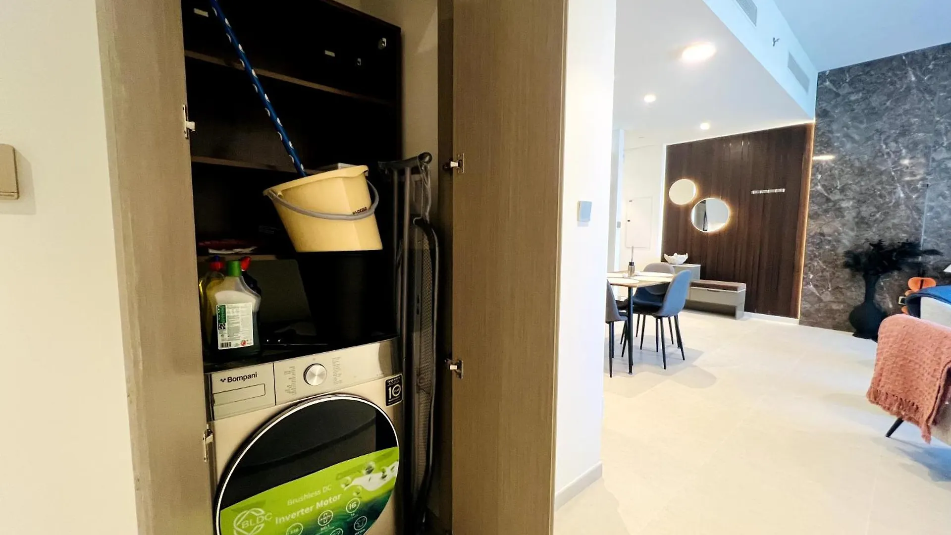 Cozy 2Br Apartment Burj Khalifa & Fountain Views Dubai