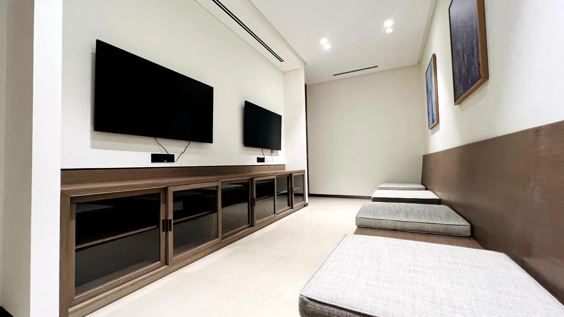 Cozy 2Br Apartment Burj Khalifa & Fountain Views Dubai United Arab Emirates