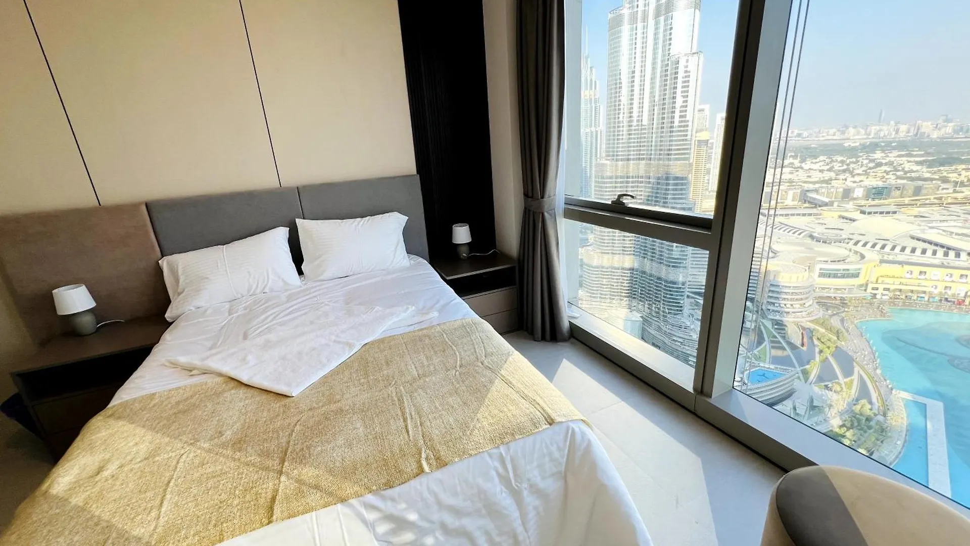 Cozy 2Br Apartment Burj Khalifa & Fountain Views Dubai